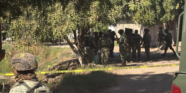 Asesinan a balazos a pareja en la colonia 5 de Febrero, en Culiacán