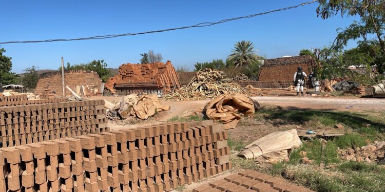 Ejecutan a dos trabajadores de ladrillera, en Loma de Rodriguera, en Culiacán
