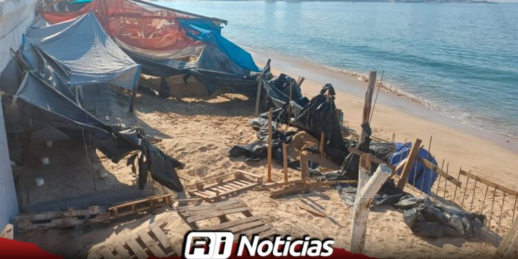 Aplican suspensiones y clausuras a palapas por incumplir permisos