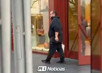 José Ramón López Beltrán es visto en zona exclusiva de Houston tras visita a tienda de lujo