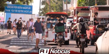 “Cruceros dejarán dinero este cierre de año”, transportistas tras arribo del Crucero Royal Princess a Mazatlán
