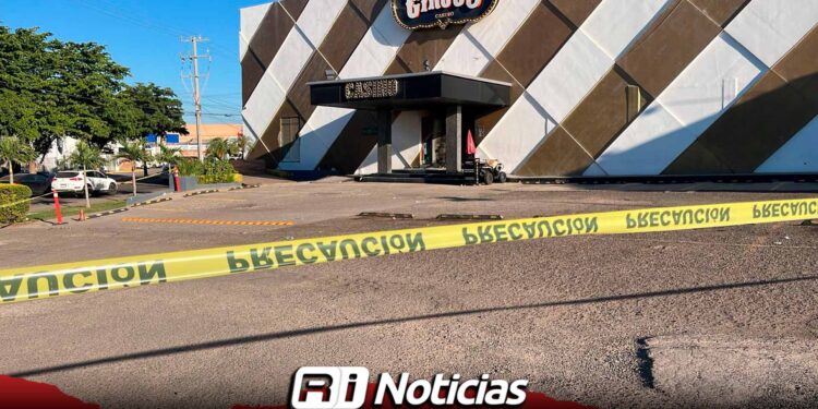 Atacan a balazos y vandalizan casino en Plaza Las Américas, en Culiacán