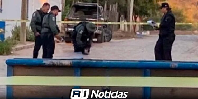 Asesinan a dos hermanos y hieren a su madre en ataque armado en San Ignacio