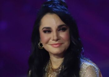 Martha Higareda reaparece tras las complicaciones de salud que presentó durante su parto, sube inquietante mensaje