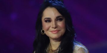 Martha Higareda reaparece tras las complicaciones de salud que presentó durante su parto, sube inquietante mensaje