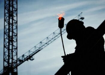 ¿Adiós a las horas extra? Así quedará este beneficio en la ley de 40 horas