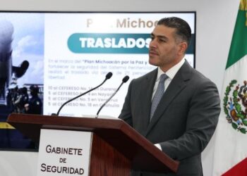 Omar García Harfuch anuncia golpes simultáneos a redes de extorsión y robo en varias entidades