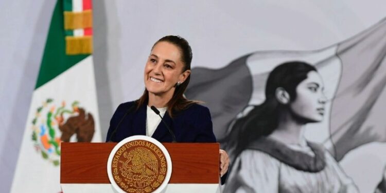 Viraje a la derecha no va a ocurrir en México: dice Sheinbaum tras triunfo de ultraderecha en Chile