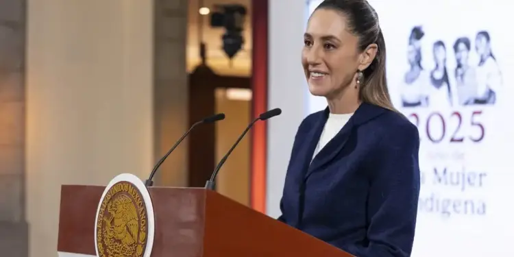 Sheinbaum anuncia aumento de 13% al salario mínimo para 2026
