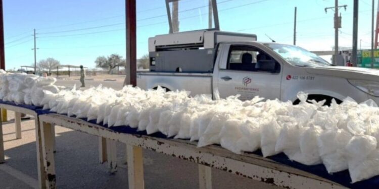 Aseguran vehículo con 212 kg de metanfetamina en Sonora, informa Omar García Harfuch