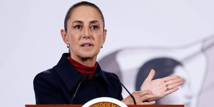 Sheinbaum pide “Juicio justo” para Maduro en EE.UU.