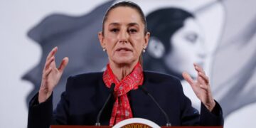 Sheinbaum arremete contra la oposición tras dichos sobre autoritarismo, recuerda desafuero de AMLO y “Fraude electoral”