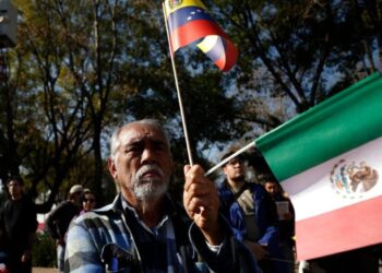 SRE pide diálogo y negociación ante situación en Venezuela