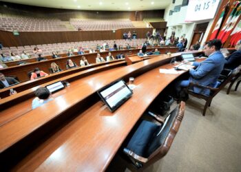 Congreso de Sinaloa expresa solidaridad con el diputado Sergio Torres y la diputada Elizabeth Montoya, víctimas de atentado en Culiacán