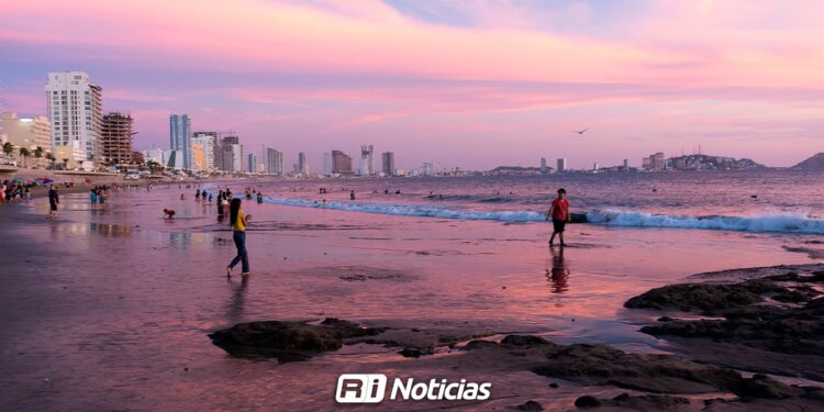 Frente frío provoca mañanas heladas y tardes cálidas en Sinaloa