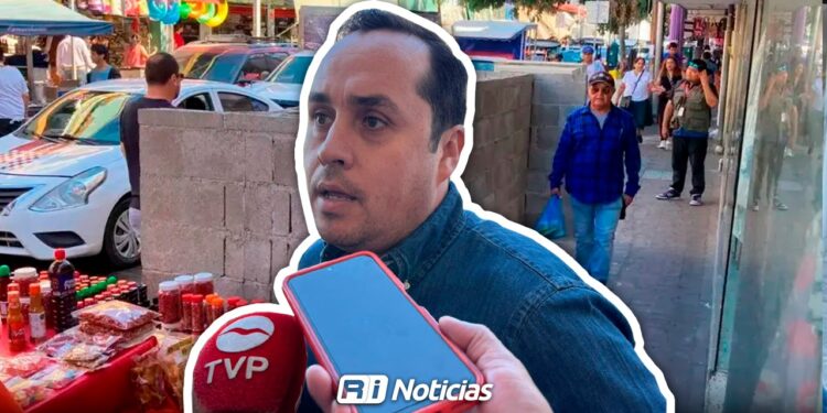 Mantienen detenida obra de electrificación frente al mercado Pino Suárez