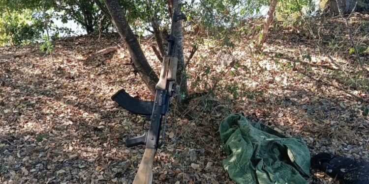 Ejército Mexicano asegura armas y municiones en el municipio de Elota