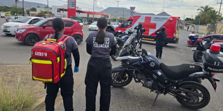 Agente estatal resulta lesionado al accidentarse en motocicleta en Culiacán