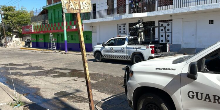Hombre resulta lesionado al ser atacado a balazos en pleno centro de Culiacán