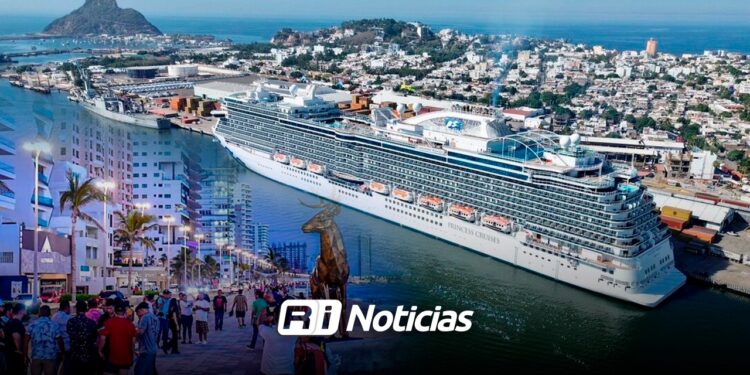 Arribos de cruceros mantienen actividad turística en Mazatlán