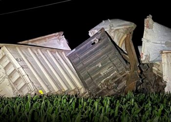 Cuantiosos daños materiales tras descarrilamiento ferroviario en Maquipo