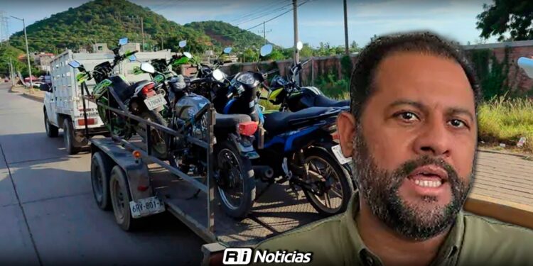 Continúan operativos de revisión a motocicletas en Mazatlán