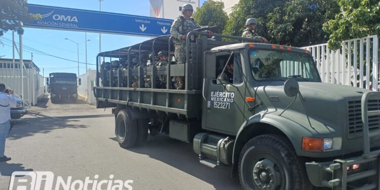 Arriban a Mazatlán 1600 elementos del Ejército Mexicano para reforzar la seguridad