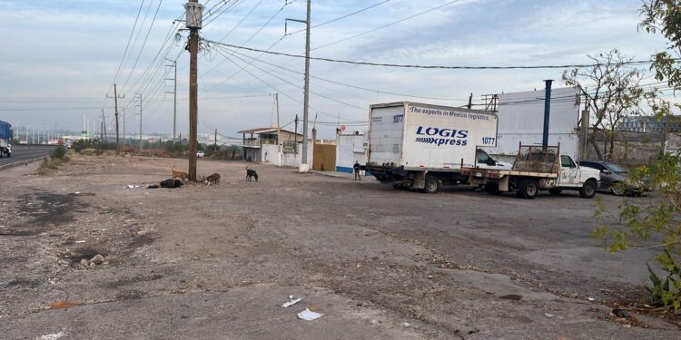 Localizan a hombre asesinado a balazos bajo el puente de “La Costerita” en Culiacán