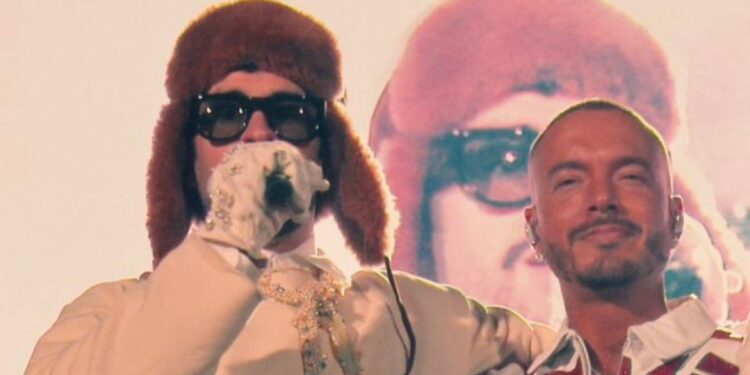 La NFL y Bad Bunny anuncian colección que combina fútbol americano, música y cultura