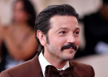 Diego Luna habla de su derrota en los Golden Globes 2026