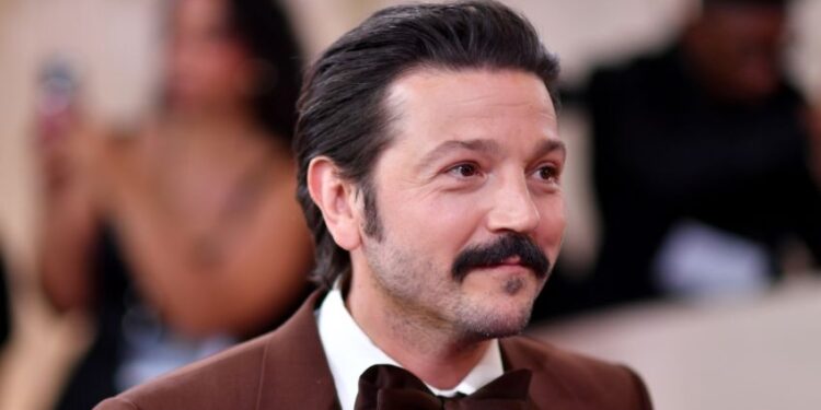 Diego Luna habla de su derrota en los Golden Globes 2026