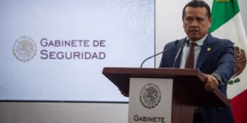 Esposa de “El Botox” fue vinculada a proceso y se le acusa de cobrar cuotas a negocios, dice fiscal Carlos Torres Piña