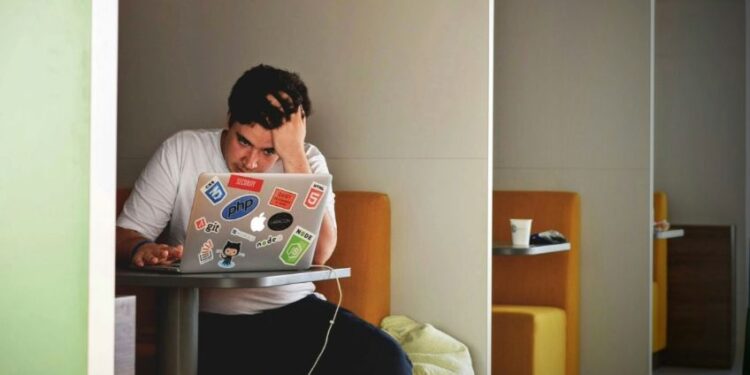 Seis de cada 10 mexicanos han sufrido algún tipo de fraude mientras buscan trabajo: estudio