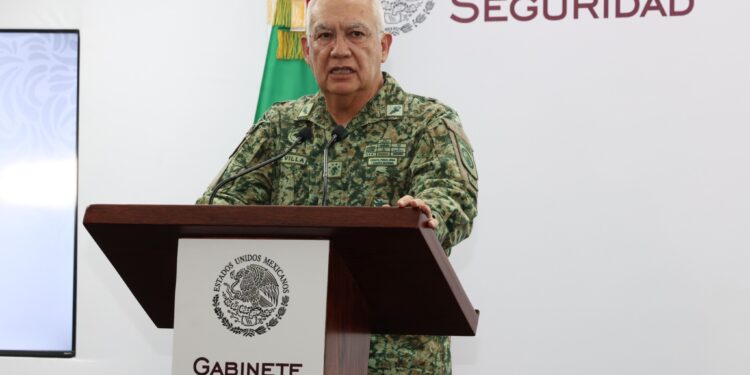 Defensa descarta sobrevuelo de aeronaves extranjeras en México