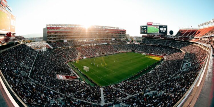 Boletos para el Super Bowl LX se venden en casi 100 mil pesos