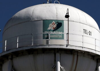 Dejar de enviar petróleo a Cuba, decisión soberana de México: Sheinbaum