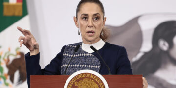 Sheinbaum afirma que la ayuda humanitaria a Cuba “continúa” pese a críticas de EE.UU.