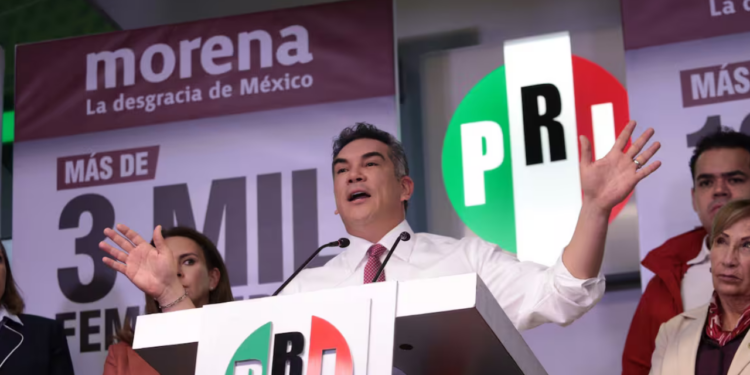 El PRI pierde un tercio de sus militantes en dos años: 500 000 afiliados menos según el INE
