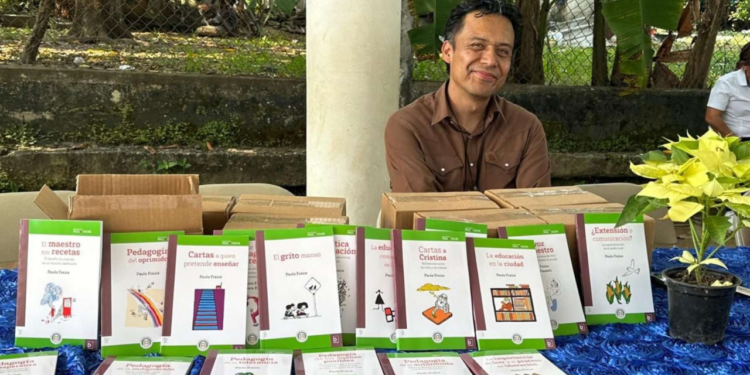 “Libros de texto no son patrimonio de una persona”: Sheinbaum tras salida de Marx Arriaga de la SEP