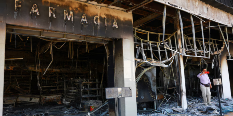 La presidenta de México hace llamado a aseguradoras de comercios y automovilistas afectados por operativo contra ‘El Mencho’