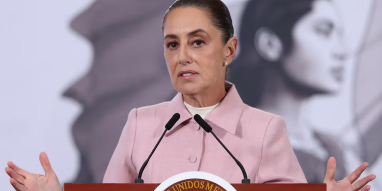 Sheinbaum descarta enviar combustible a Cuba, pero alista nuevo envío de ayuda humanitaria