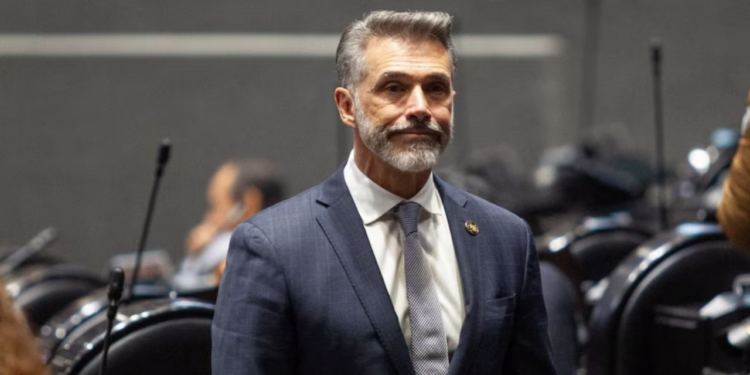 Estas son las iniciativas que ha presentado Sergio Mayer, diputado de Morena que participa en La Casa de los Famosos