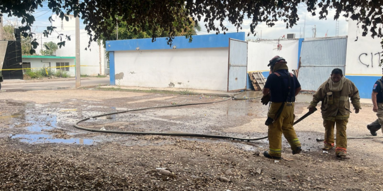 Vandalizan negocio de plásticos en la colonia 21 de Marzo en Culiacán