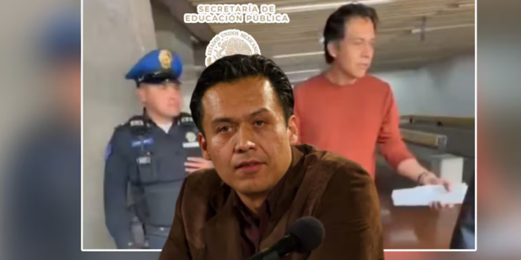 ¿Es ilegal el despido de Marx Arriaga en la SEP? Niega haberse aferrado al cargo de 164 mil pesos, pero dice que no lo dejará hasta que le entreguen un oficio de su destitución