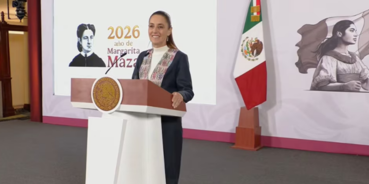 Sheinbaum presenta reforma electoral en Palacio Nacional: Reduce gasto, elimina ‘pluris’, prohíbe bots y regula IA en elecciones