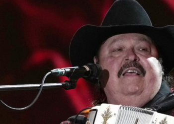 Ramón Ayala y su hijo enfrentan demanda civil y acusaciones de supuesto asalto sexual en EEUU