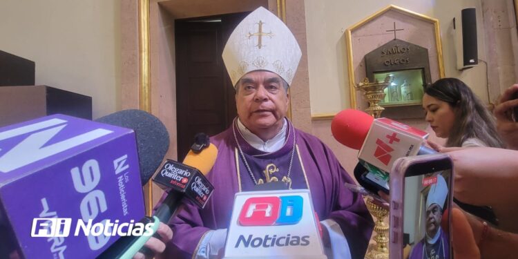“No podemos callarnos ante la violencia”: Obispo de Culiacán