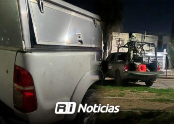 Hallazgo de tres cuerpos con mensajes en la carretera a Villa Juárez