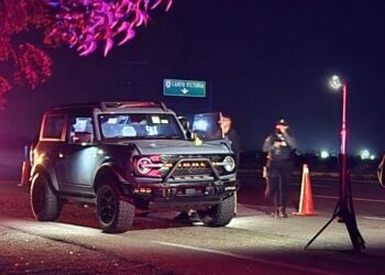Hallazgo de cuerpo en cajuela de camioneta frente a Facultad de Agronomía en Culiacán