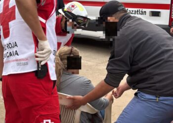 Balean a mujer al sur de Mazatlán; fue traslada con al menos 7 impactos en el cuerpo